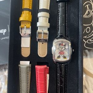 Invicta Minnie Mouse watch